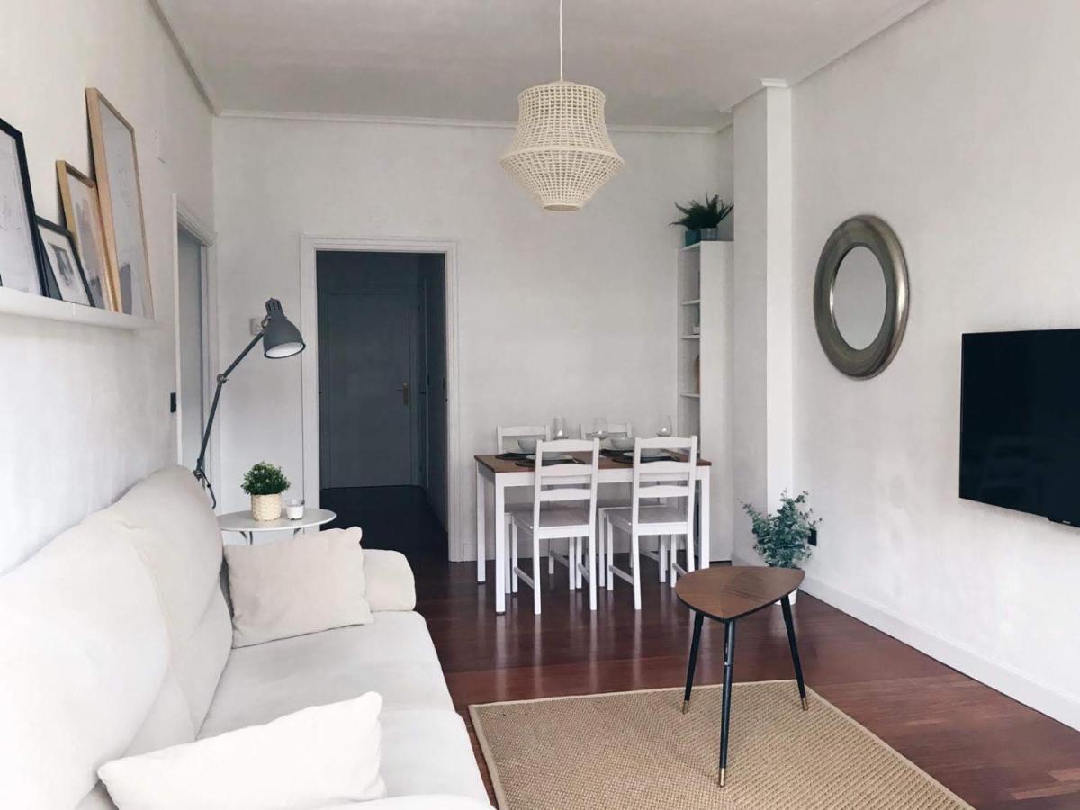 Muy Luminoso En San Mames Apartment Bilbao Ngoại thất bức ảnh